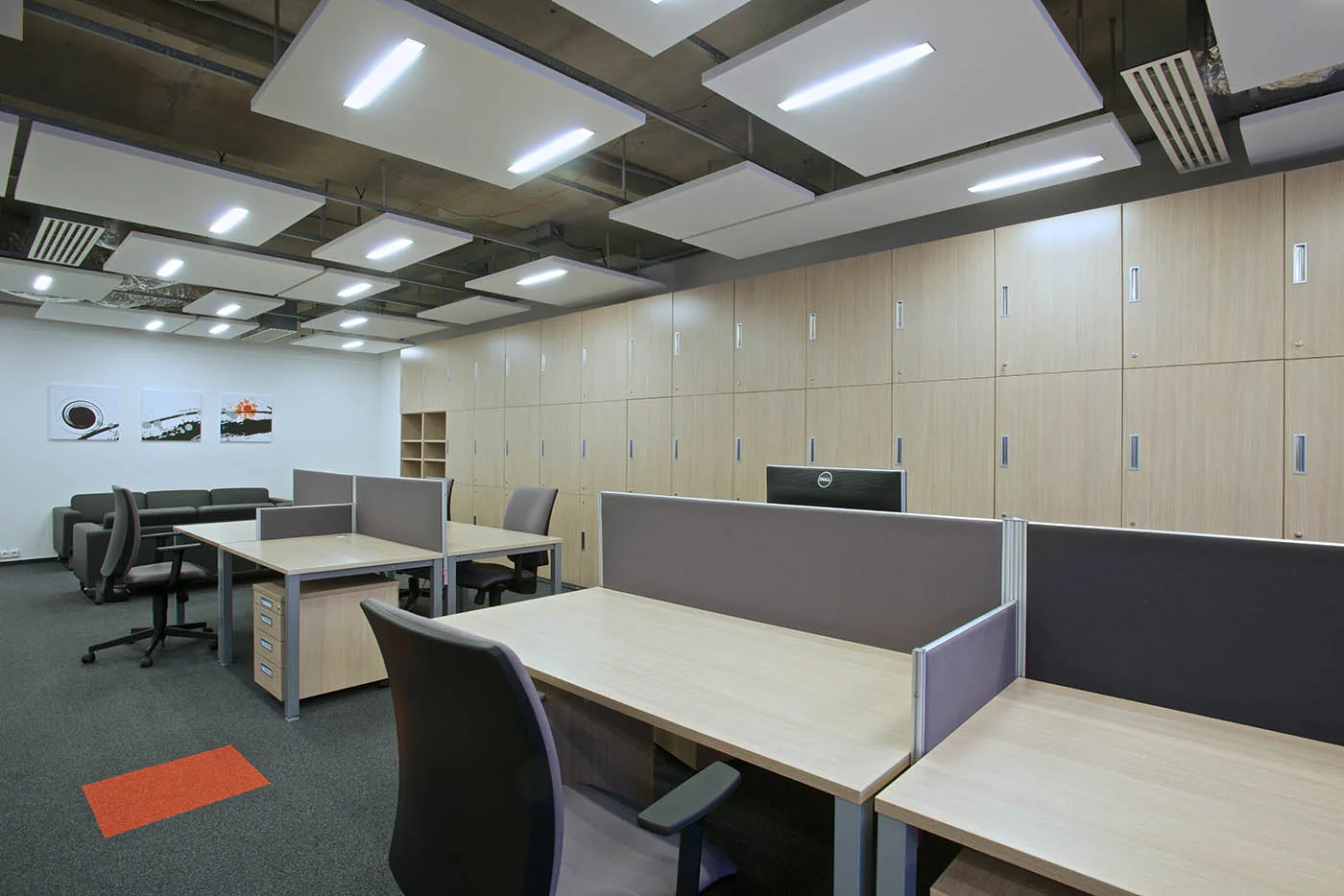 Dodávka kancelářského nábytku ATALIAN Praha – stoly a židle, fotografie 7