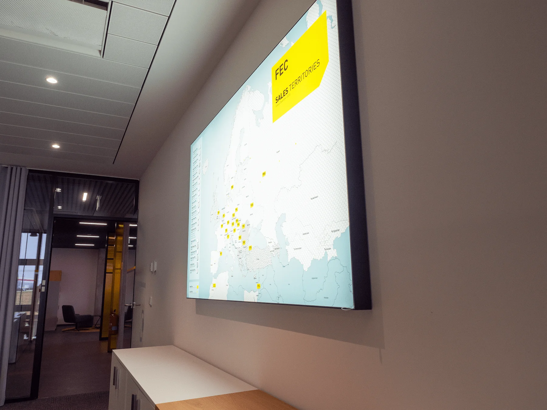 Úložné systémy a kancelářský nábytek FANUC Praha, fotografie 22