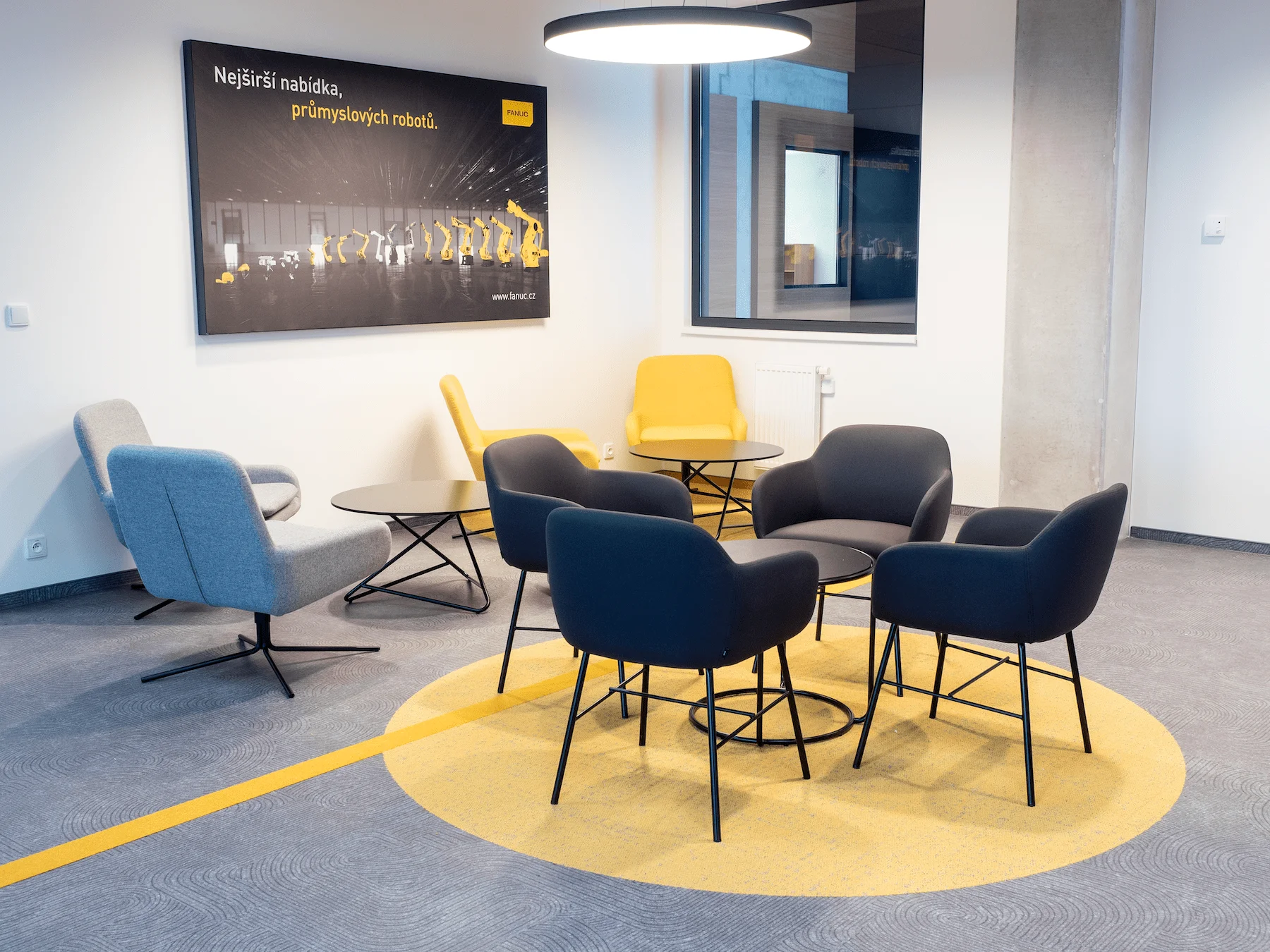 Úložné systémy a kancelářský nábytek FANUC Praha, fotografie 4