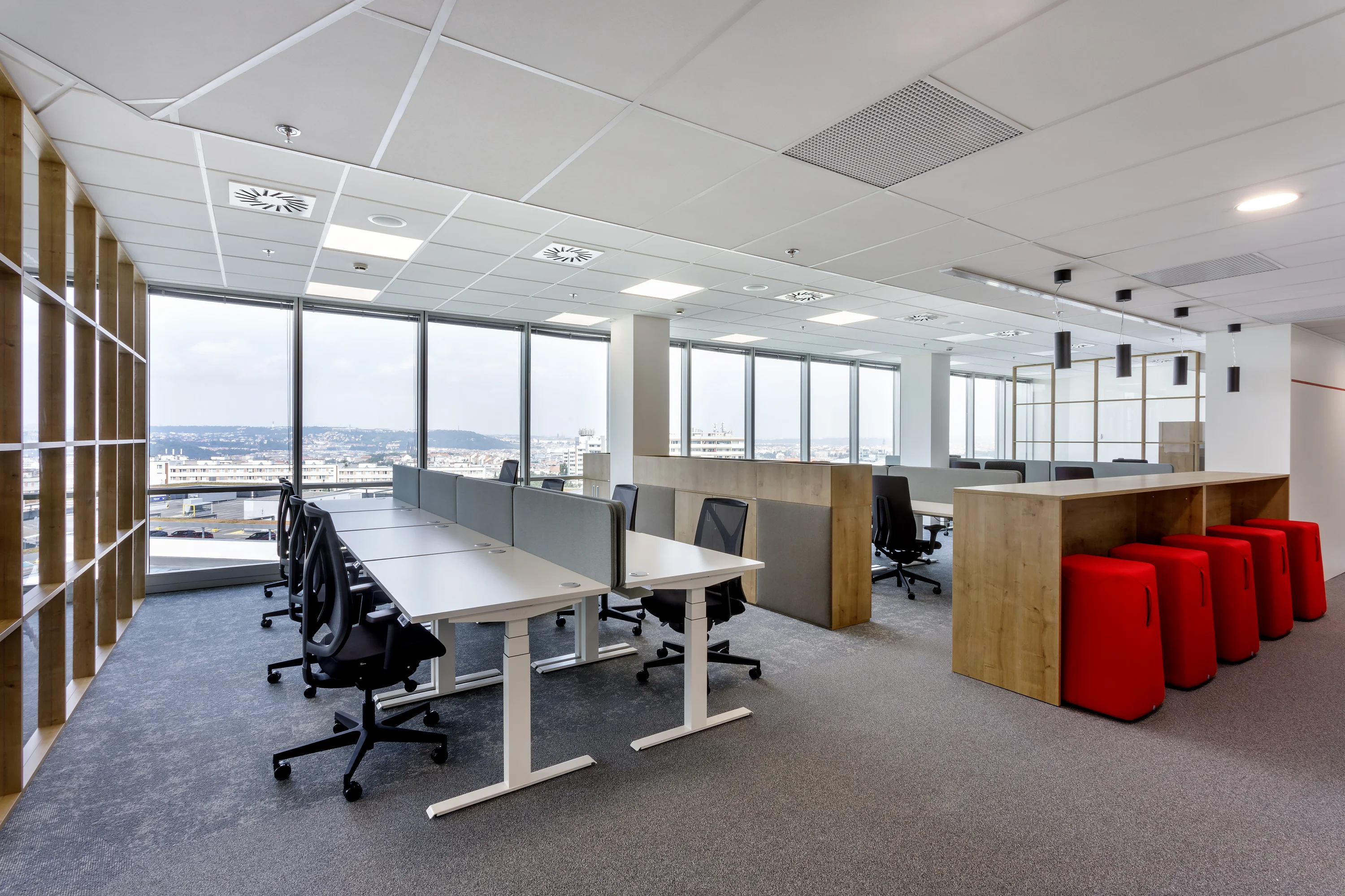 Kancelářský nábytek Hitachi Energy Praha – ergonomické vybavení kanceláří, fotografie 14