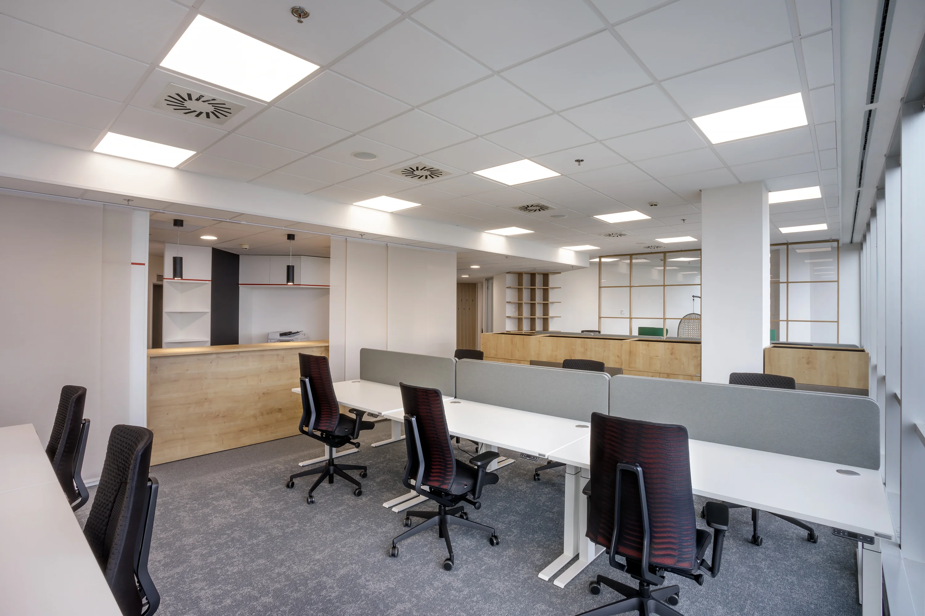 Kancelářský nábytek Hitachi Energy Praha – ergonomické vybavení kanceláří, fotografie 20