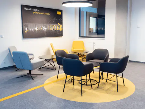 Úložné systémy a kancelářský nábytek FANUC, fotografie 4
