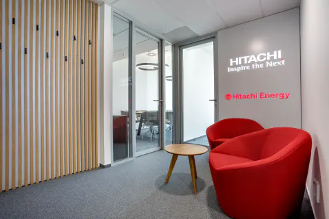 Kancelářský nábytek Hitachi Energy Praha