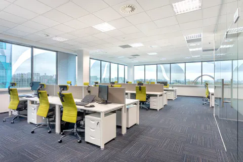 Kancelářský nábytek Partners Financial Services – kanceláře na klíč, fotografie 3