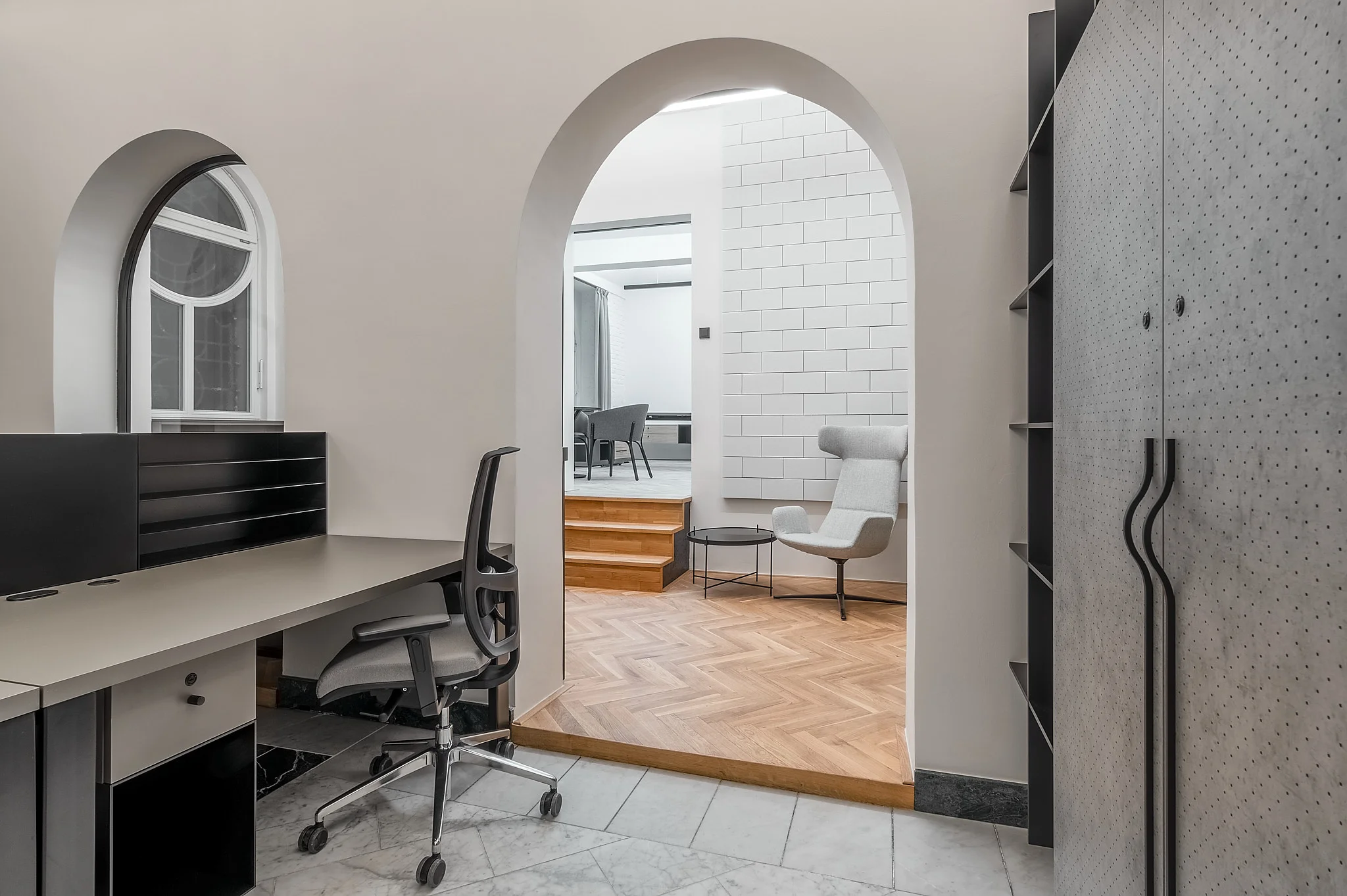 Kancelářský nábytek PSN – formální i neformální vybavení kanceláří, fotografie 2