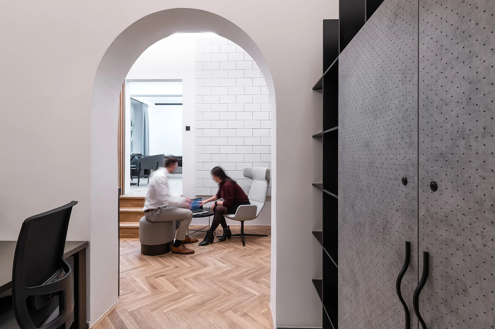 Kancelářský nábytek PSN – formální i neformální vybavení kanceláří, fotografie 8