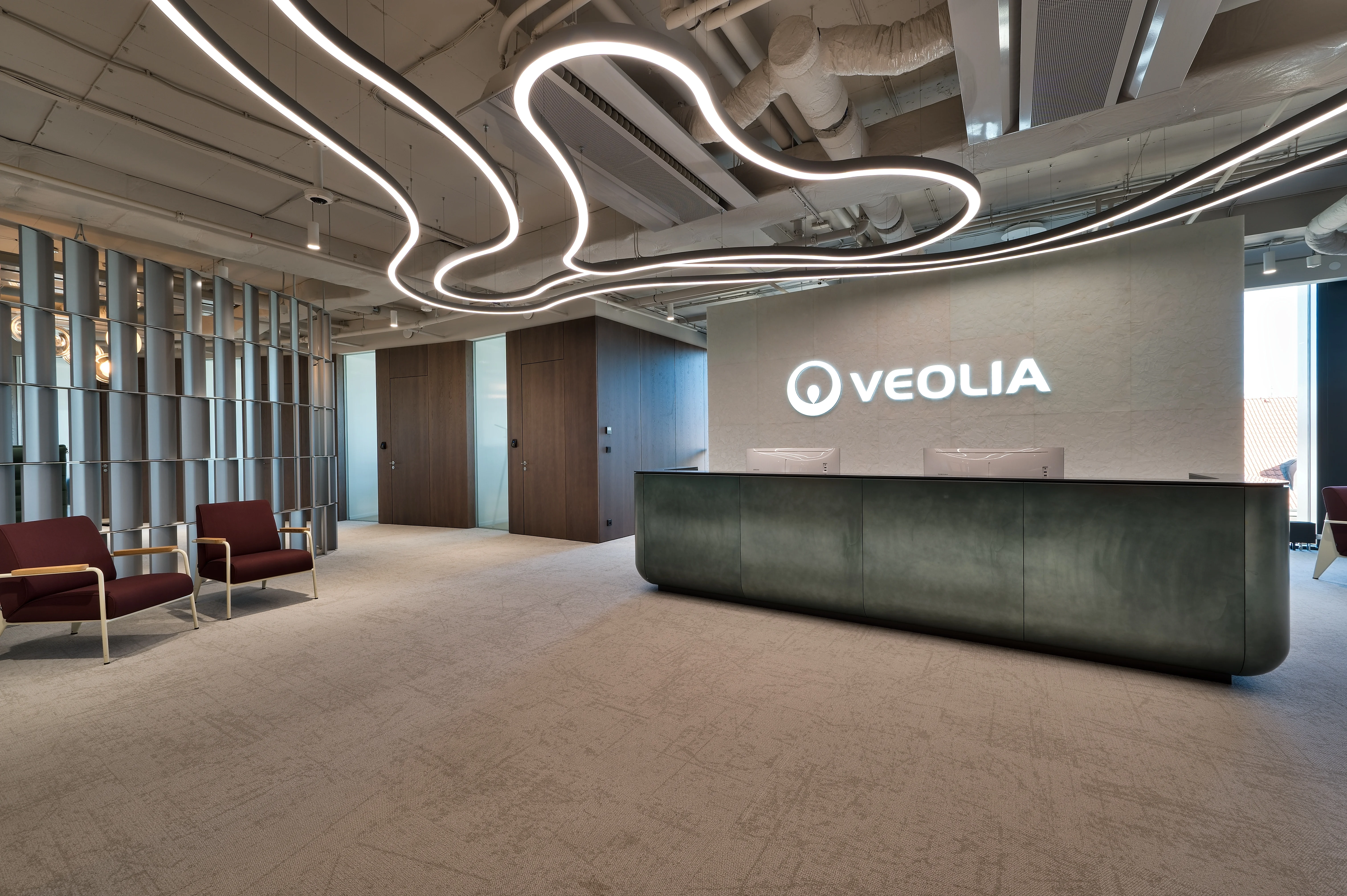 Kancelářský nábytek Praha – realizace pro Veolia, fotografie 10