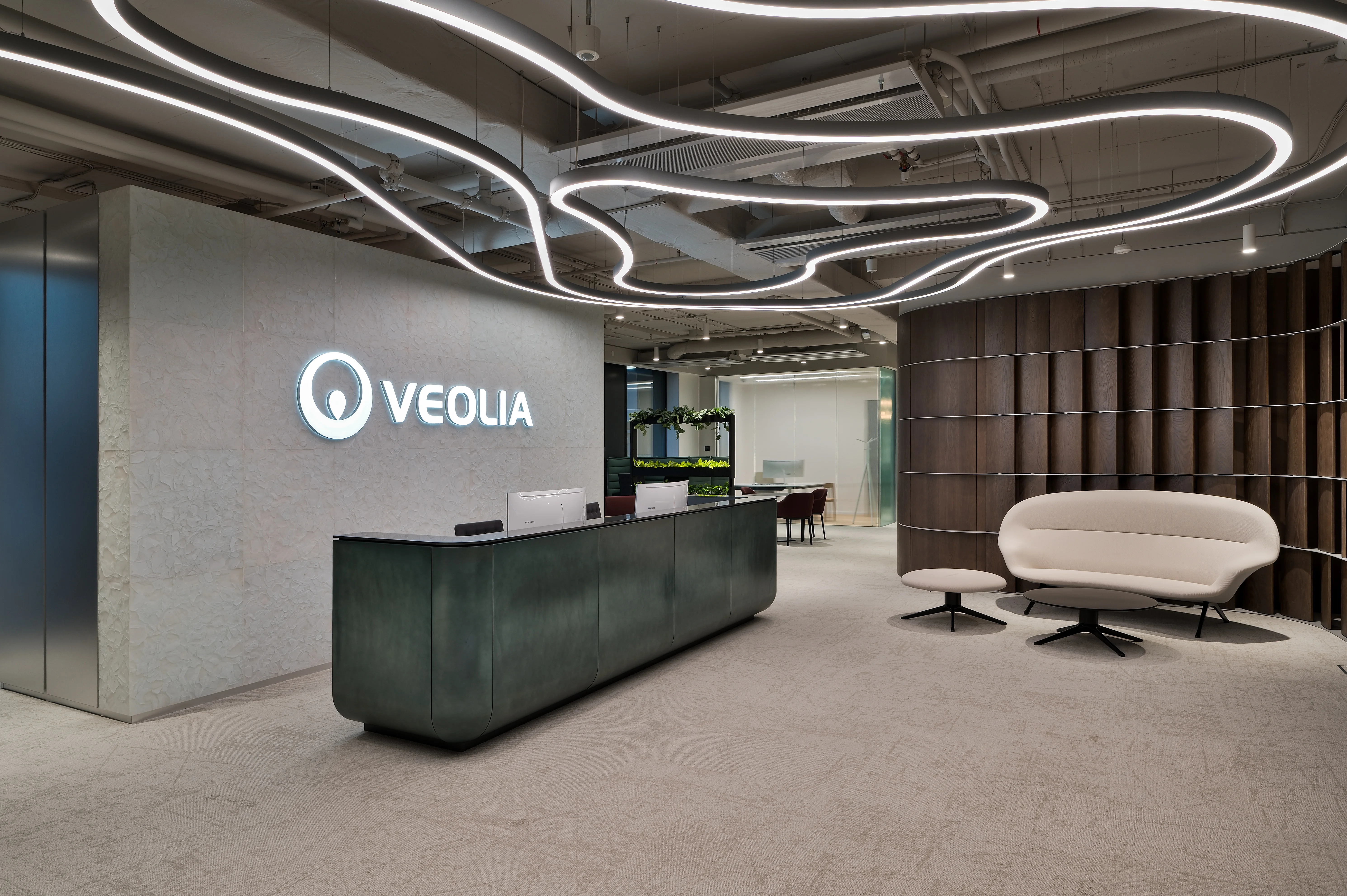 Kancelářský nábytek Praha – realizace pro Veolia, fotografie 2